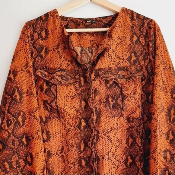 ONLY | Semi-Sheer Button Down Shirt Snake Print Sz 8 | Eur 40 Flawed - Picture 2 of 11